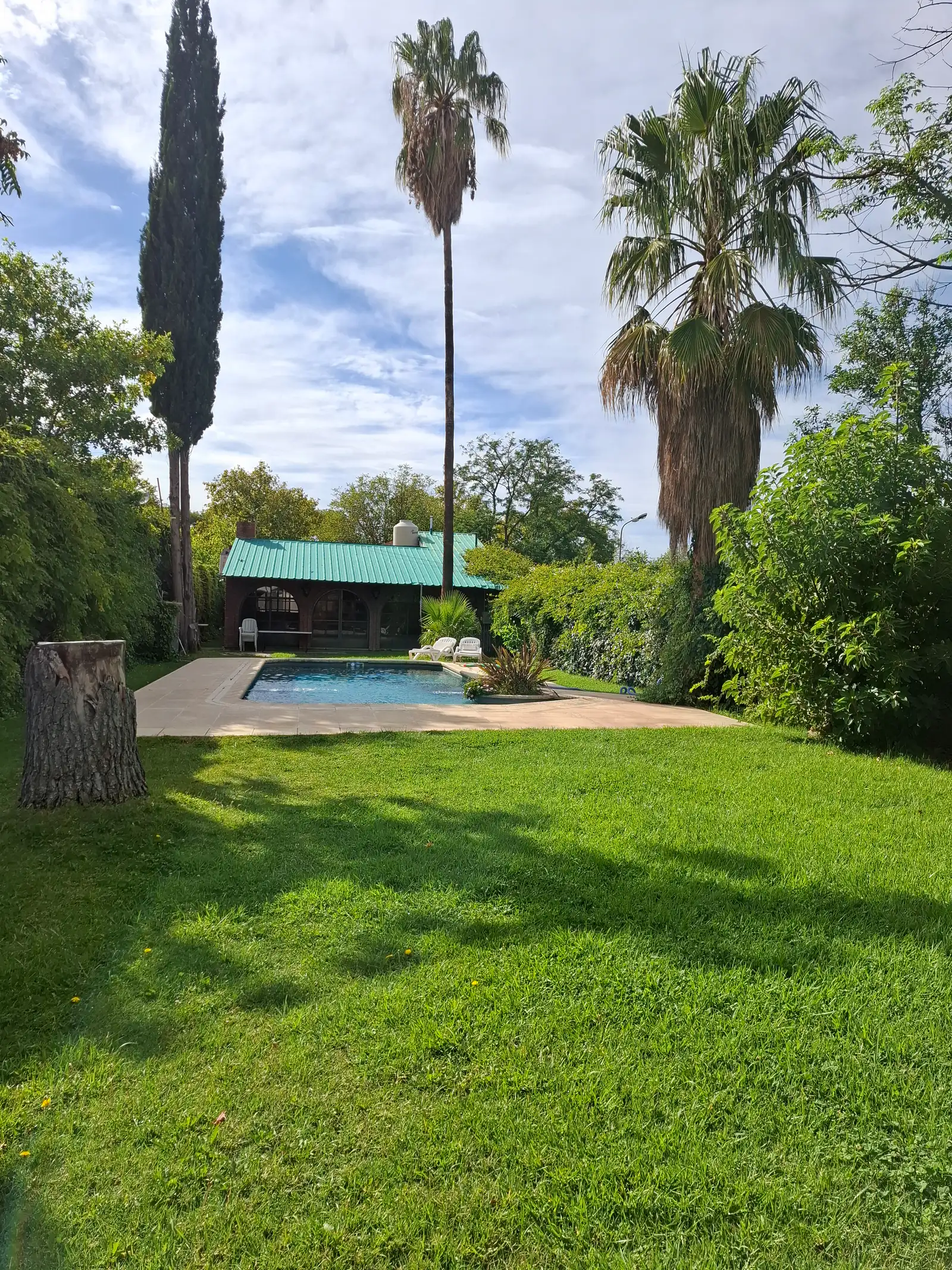 Casa céntrica sobre Av. El Libertador