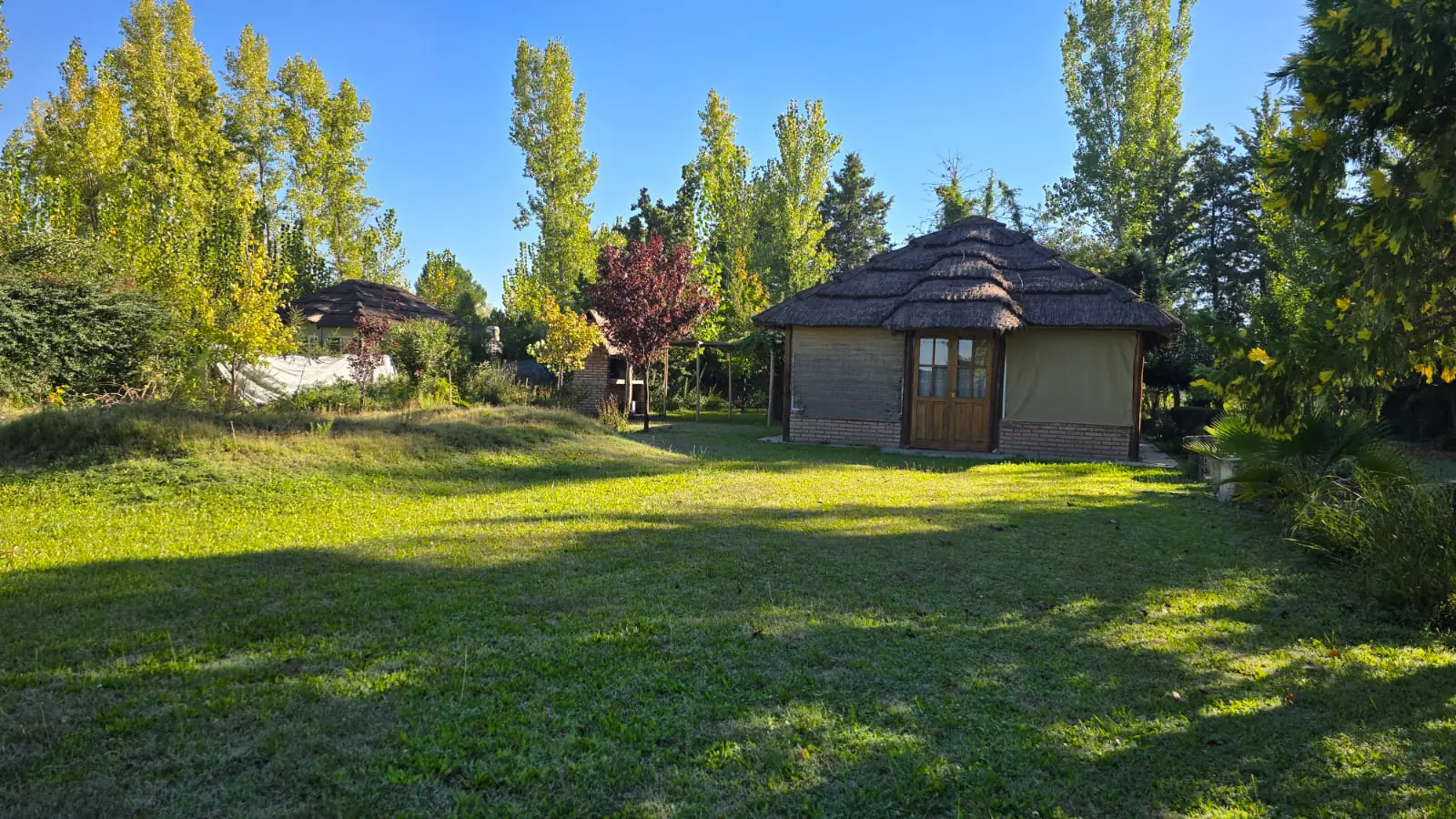 Terreno de 2.000 m² con quincho en Ruta 165 y Av. Alberdi